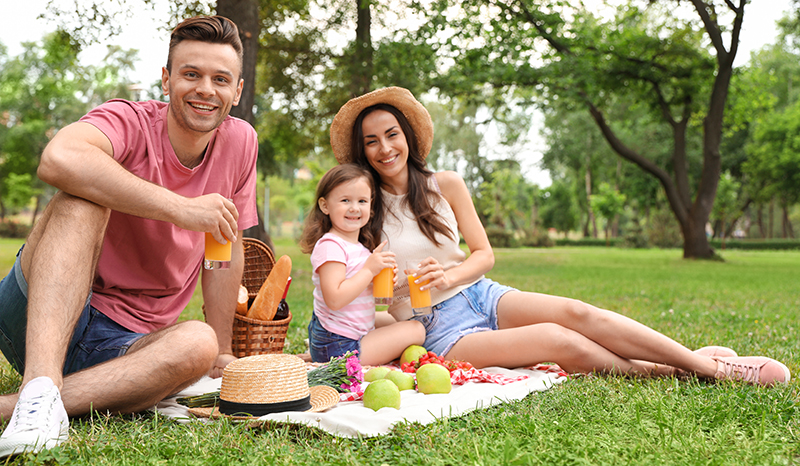 To make your community picnic school fundraiser come to life, sell tickets and extras like food and picnic blankets so you can meet your goals.